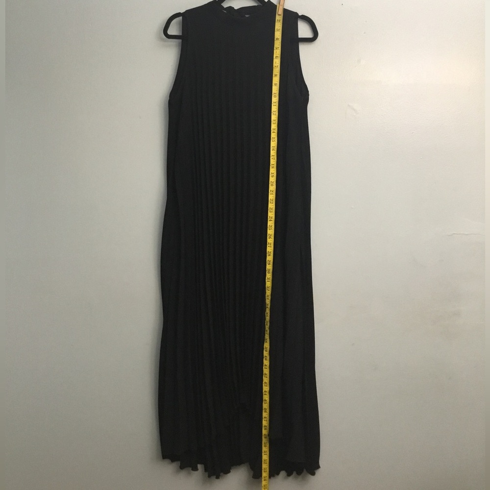SHEIN Black Ribbed Sleeveless Sheath Dress